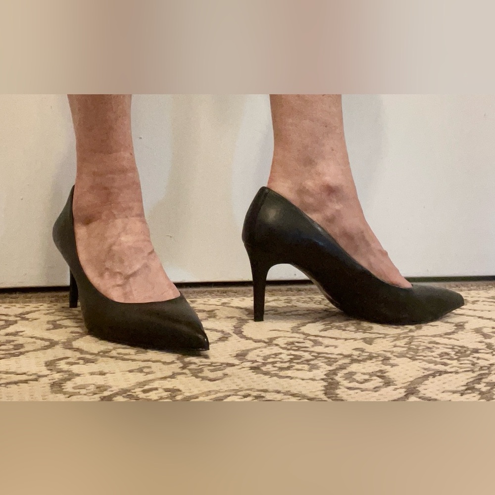 Vince Camuto Classic Black Leather Pump